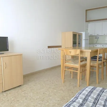 Apartment Adriatica Immobiliare - Centromare